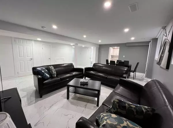 Mississauga, ON L5L 5K9,3208 Colonial DR #Lower