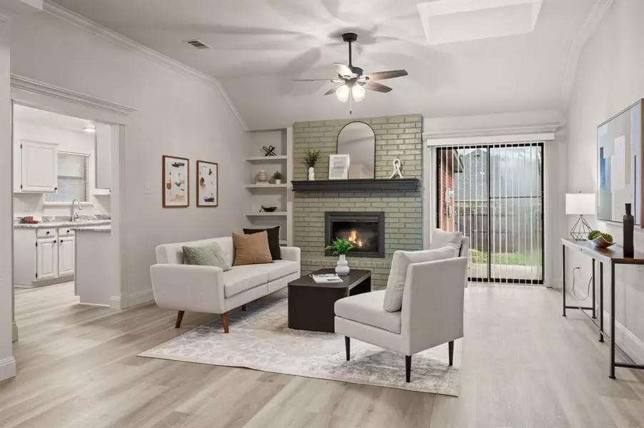7013 Club Creek Drive, Fort Worth, TX 76137