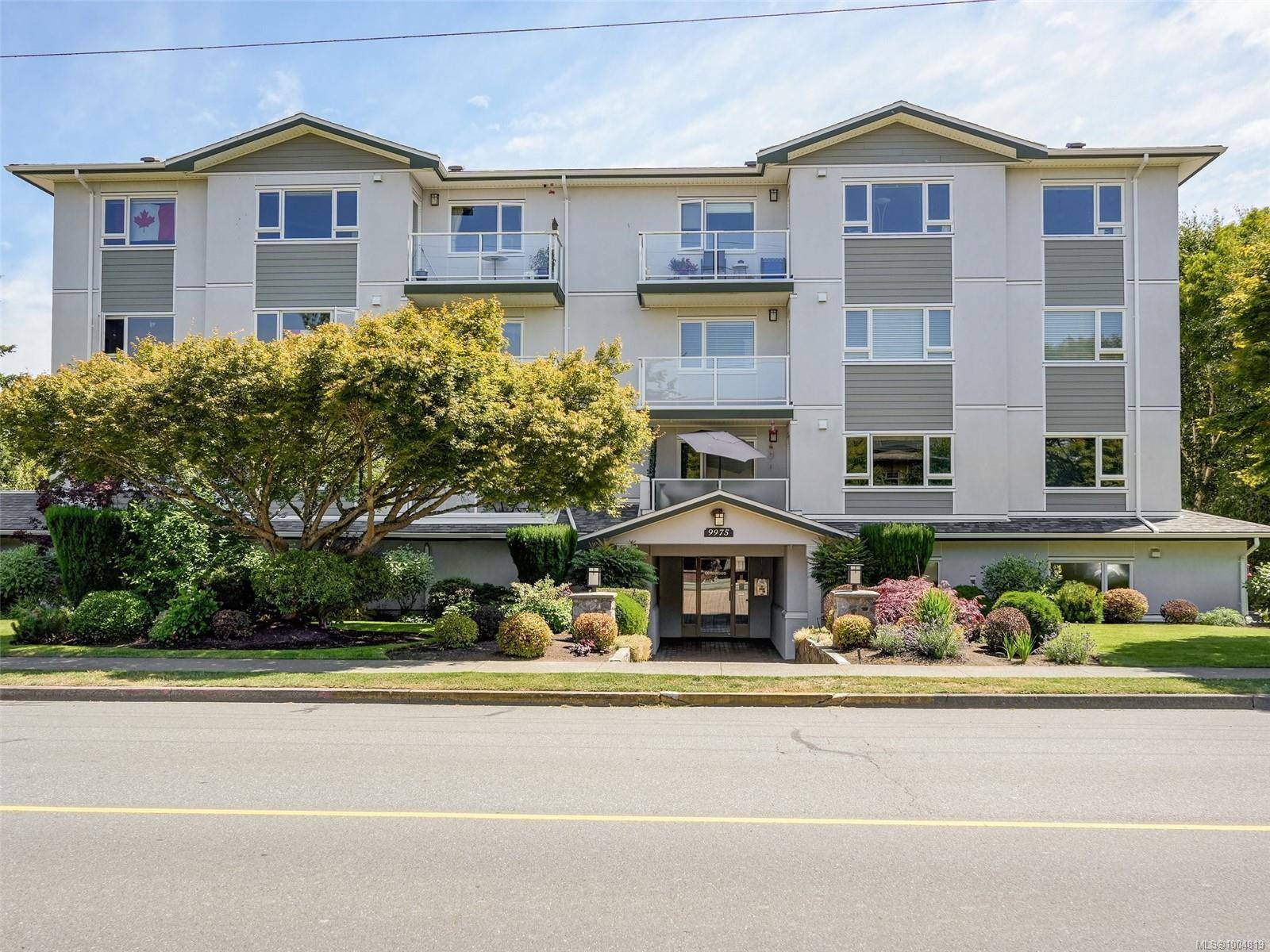 9975 Fifth St #204, Sidney, BC V8L 2X6