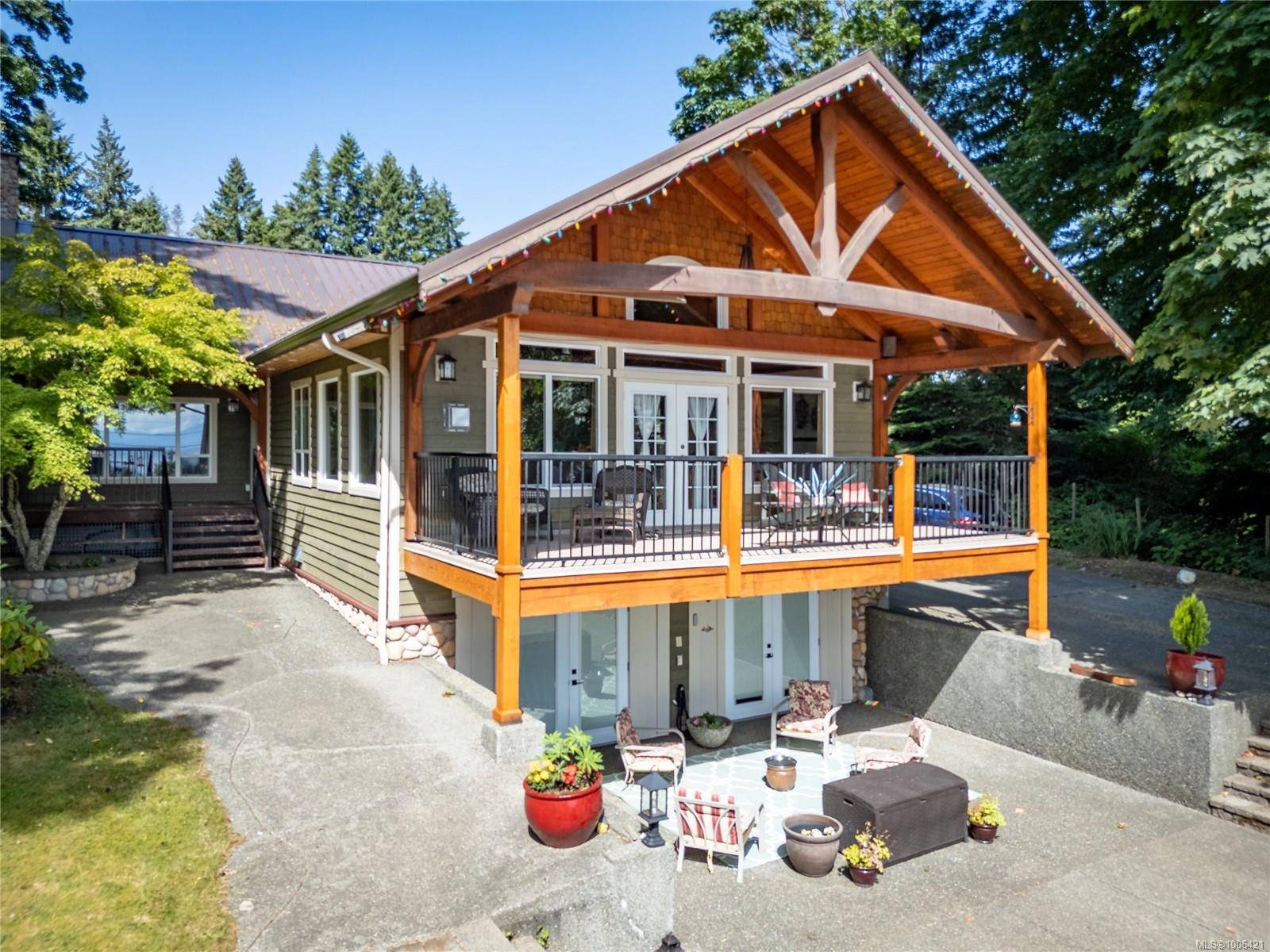 8947 Clarkson Ave, Black Creek, BC V9T 1B2
