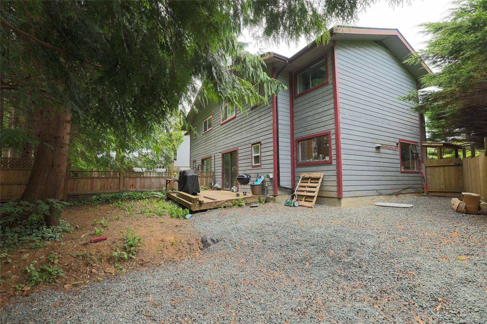 Port Hardy, BC V0N 2P0,7145A Highland Dr