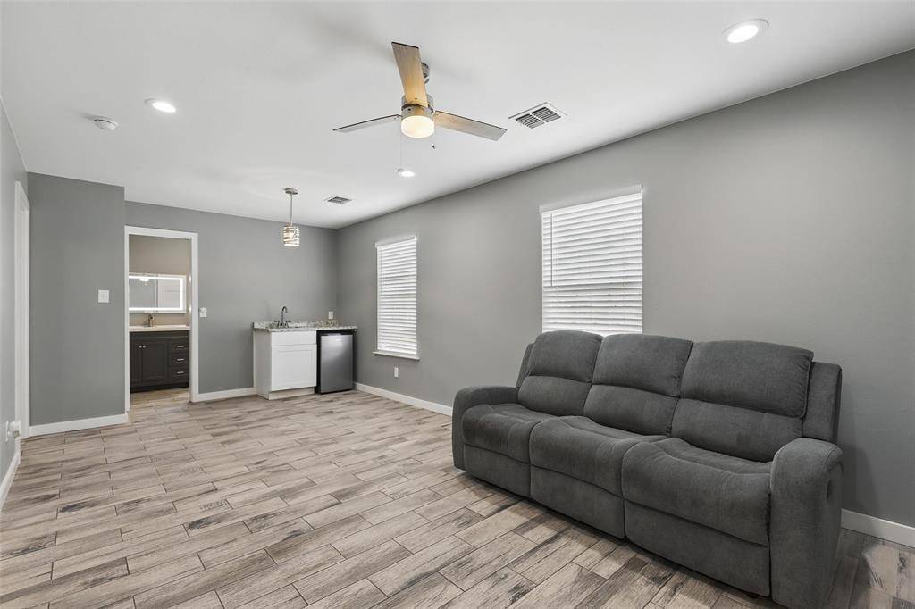 Fort Worth, TX 76106,2349 Beaumont Street