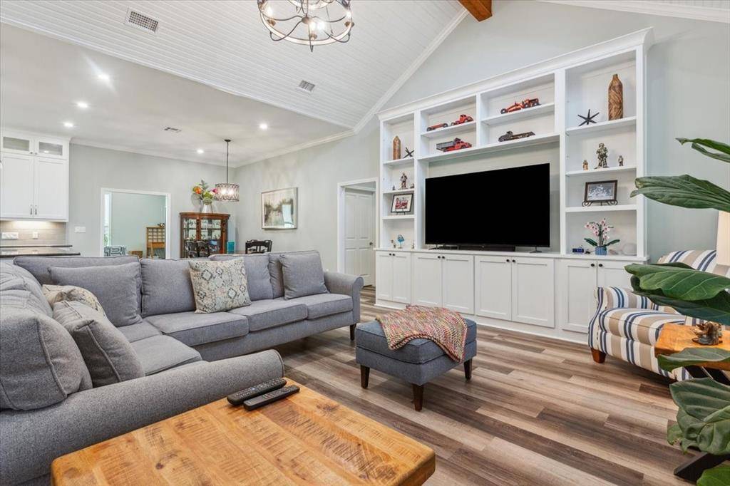 Woodway, TX 76712,207 Merrifield Drive