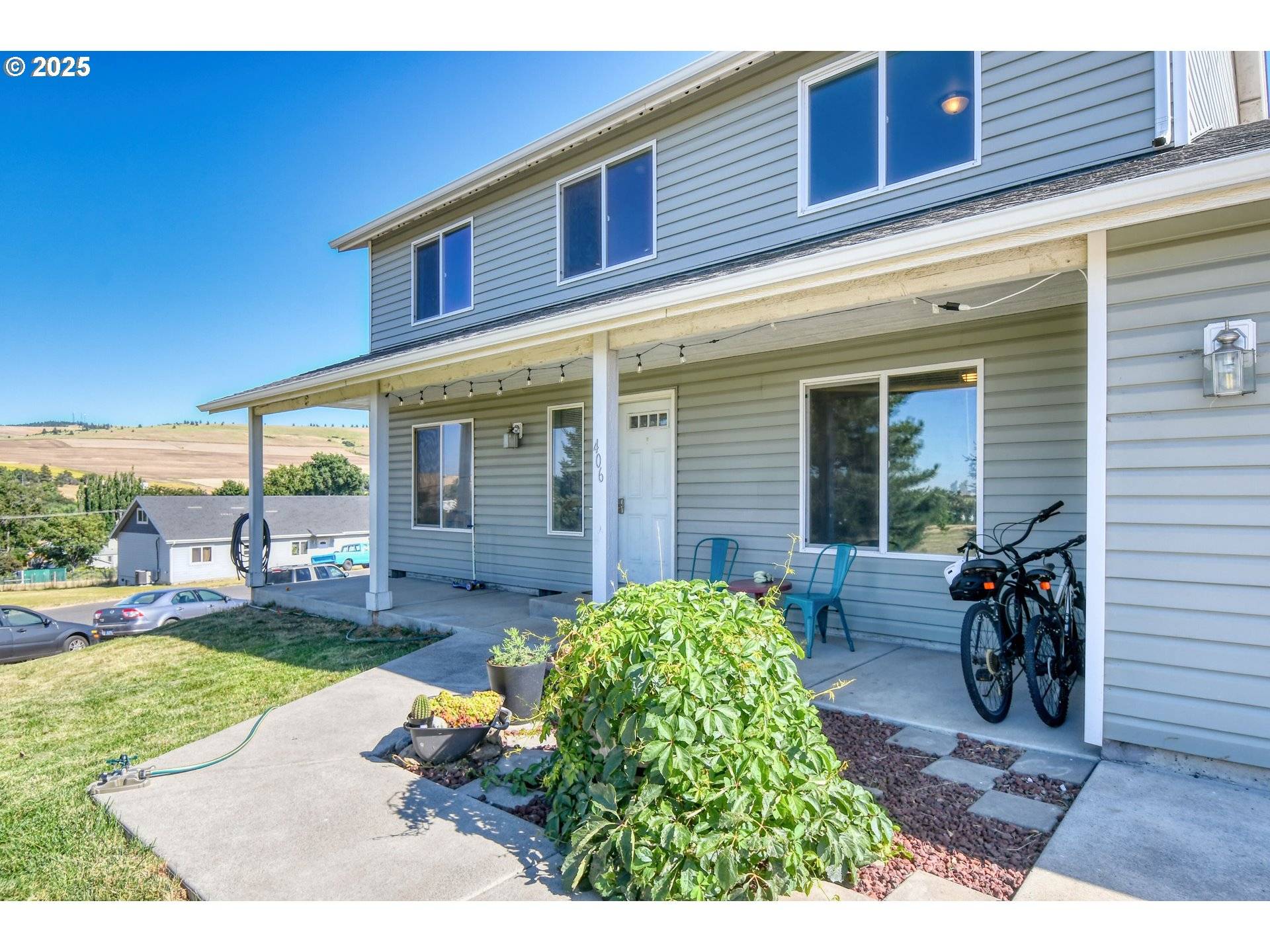 Weston, OR 97886,406 W MILL ST