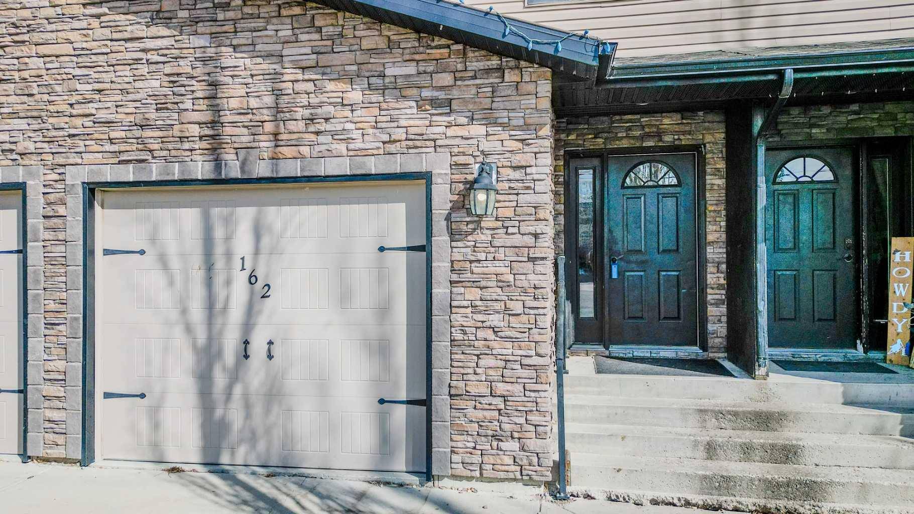 Cardston, AB T0K 0K0,162 3 ST West