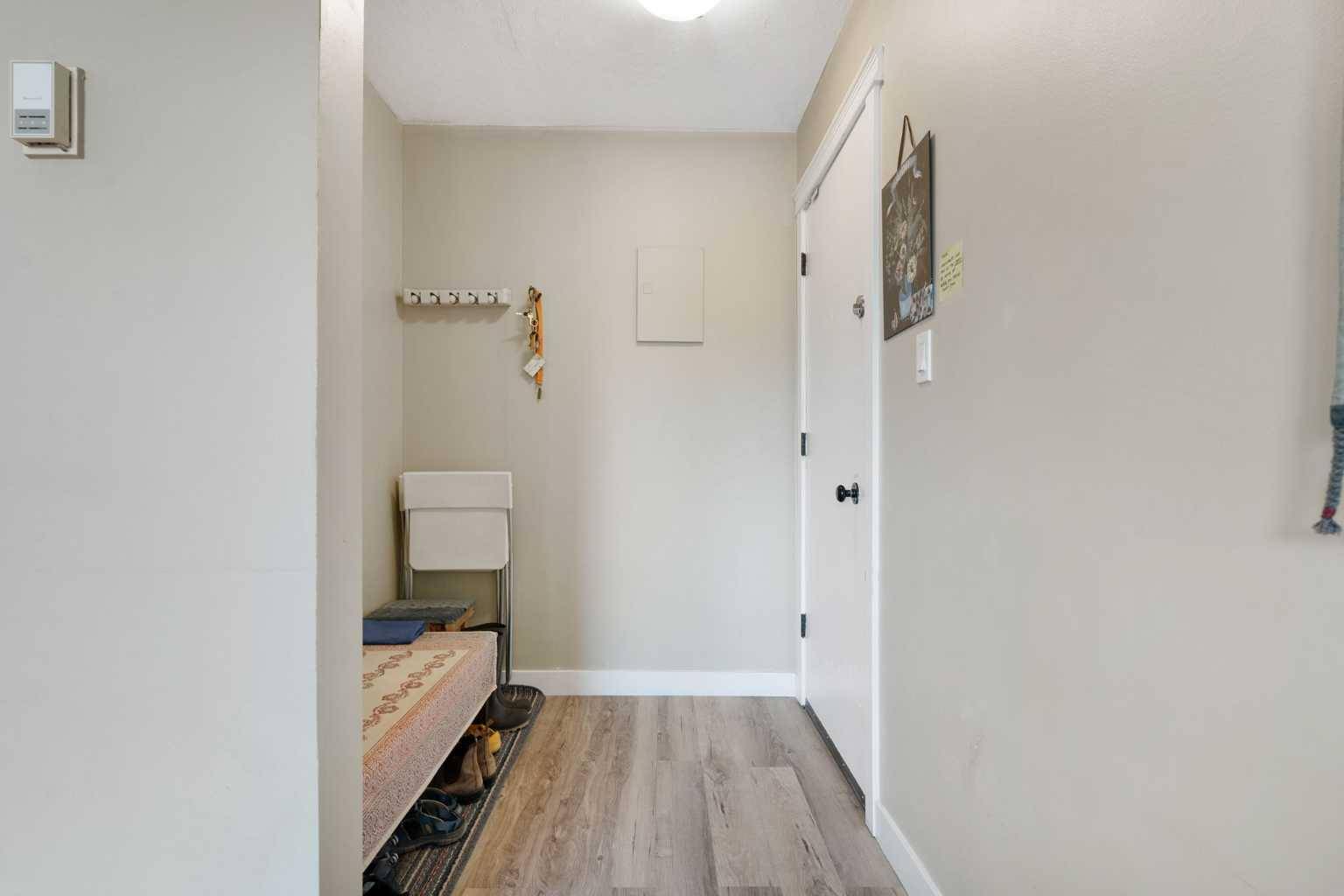 Calgary, AB T3Y 0H1,4512 75 ST Northwest #206