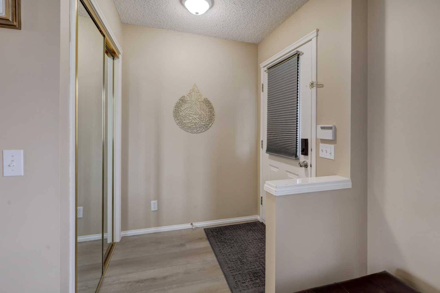 Calgary, AB T3J 4T8,22 Tarington LNDG NE