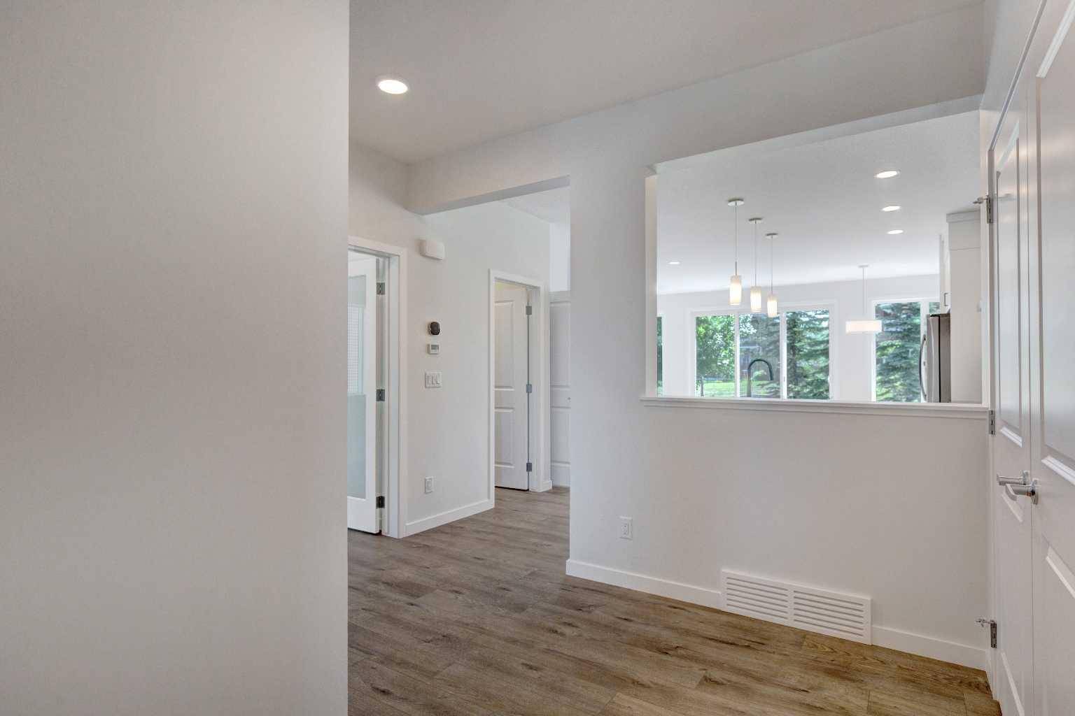 Calgary, AB T2X 6A8,77 Silver Spruce CT Southwest