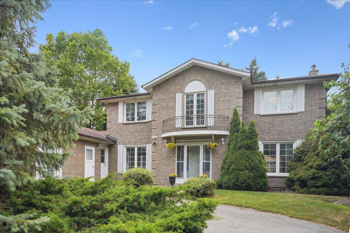244 Burbank DR, Toronto C15, ON M2K 1P8