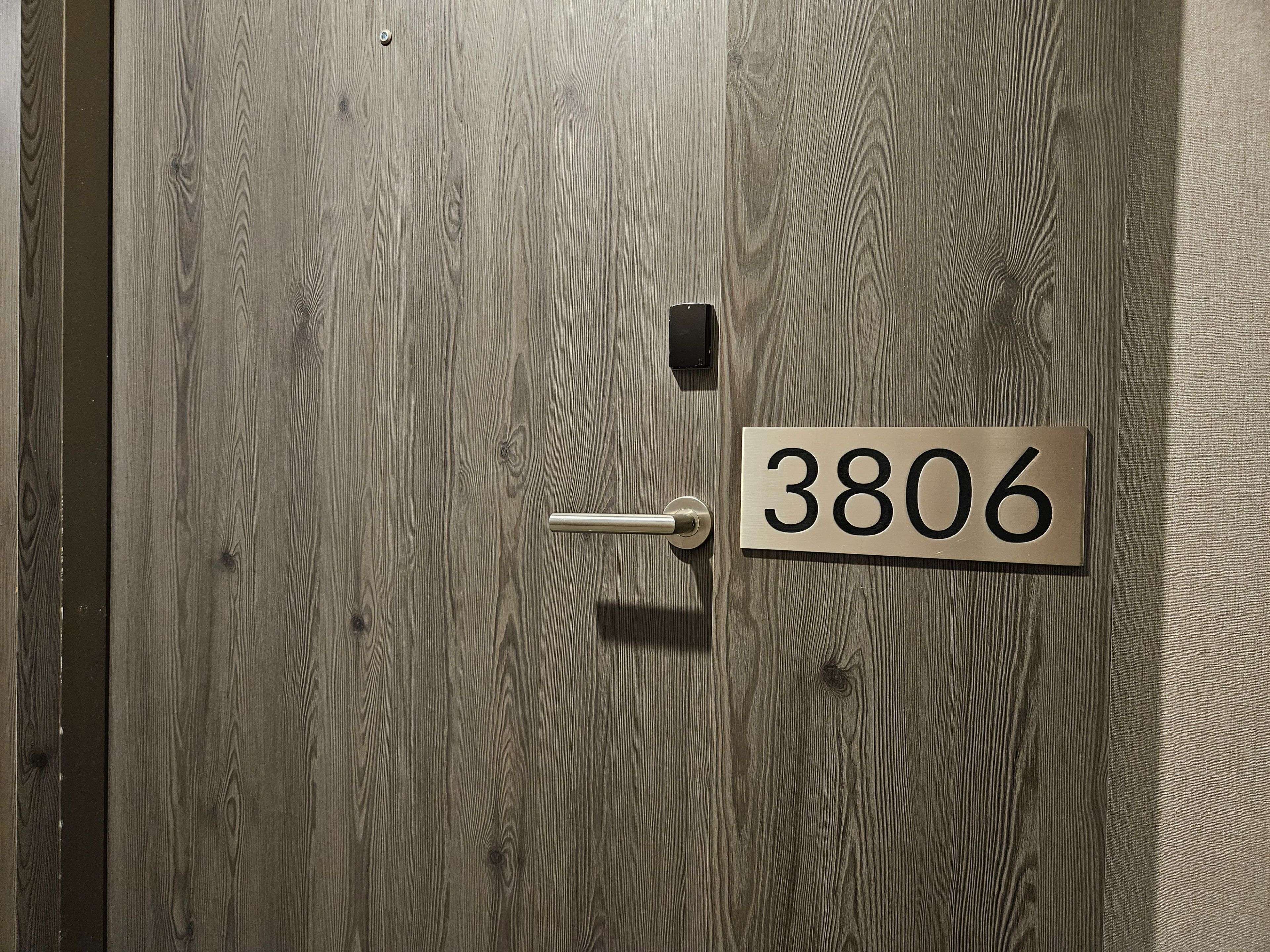 Toronto C08, ON M5C 0A7,20 Lombard ST #3806