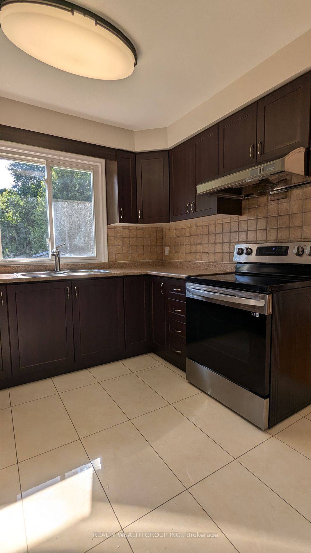 Richmond Hill, ON L4C 4P8,193 Lucas ST #Main