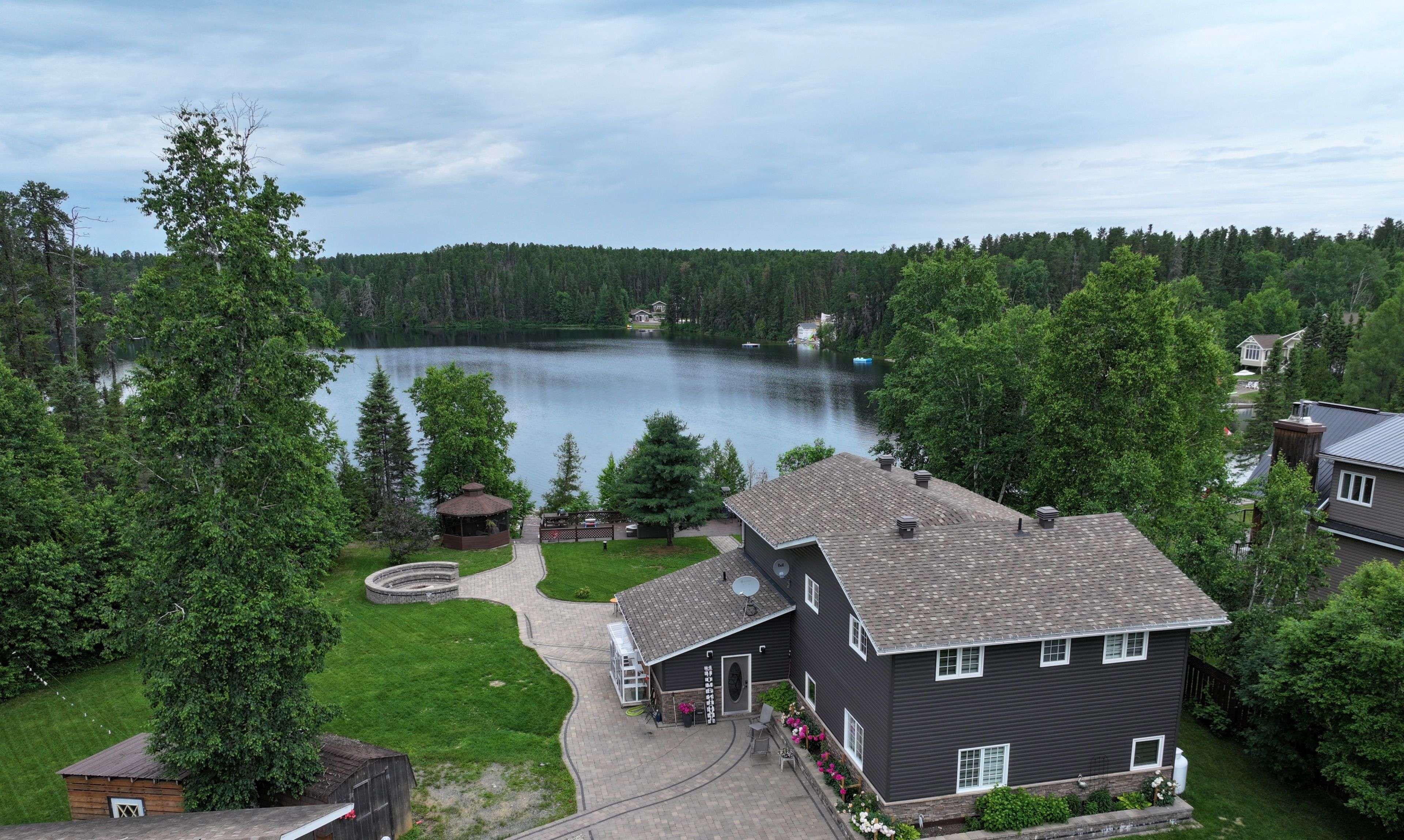 Kirkland Lake, ON P2N 3M6,6 Deloye CRES