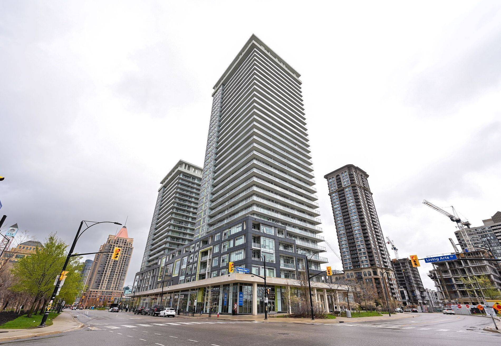 360 Square One DR #1711, Mississauga, ON L5B 0E6