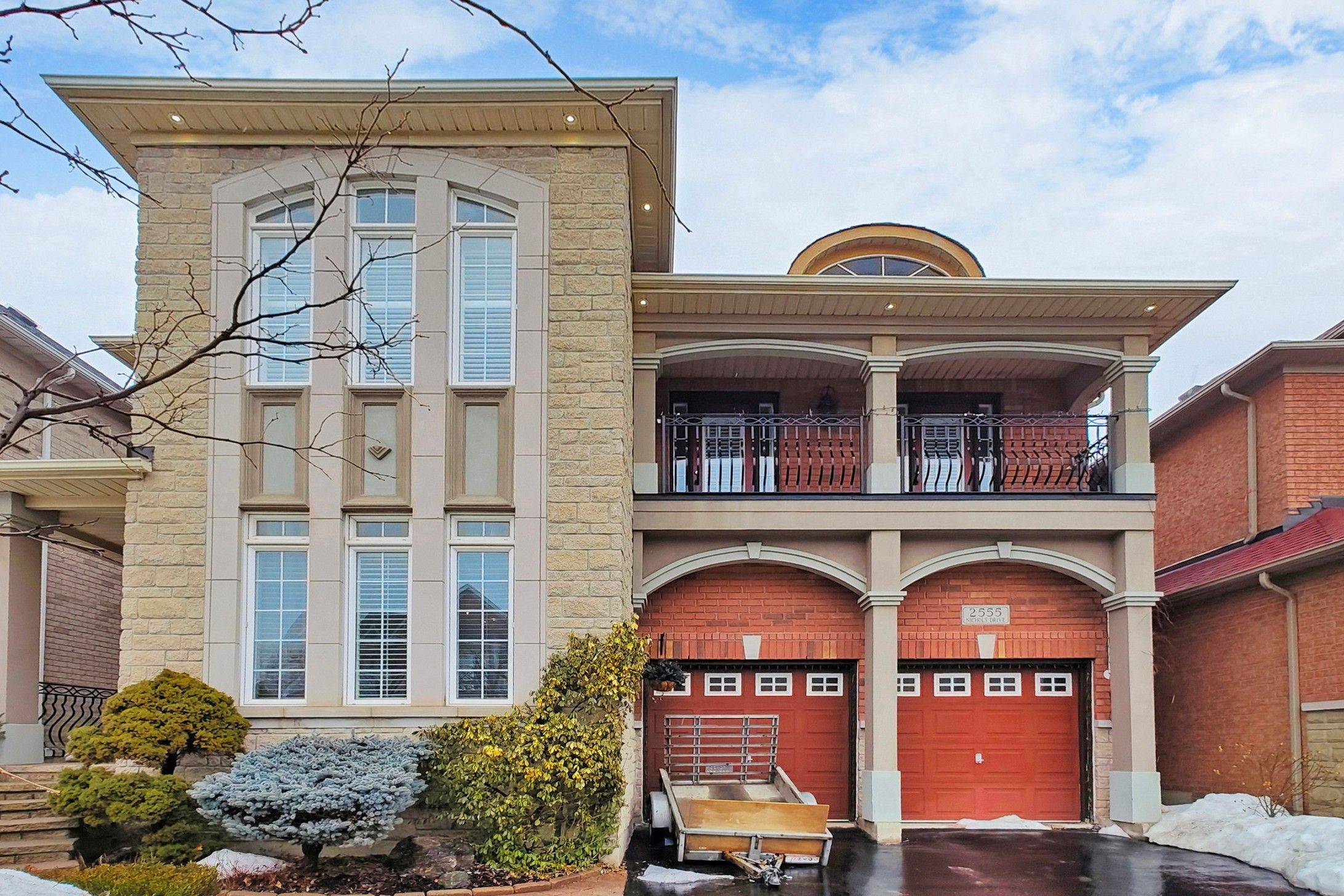 2555 Nichols DR, Oakville, ON L6H 7L3