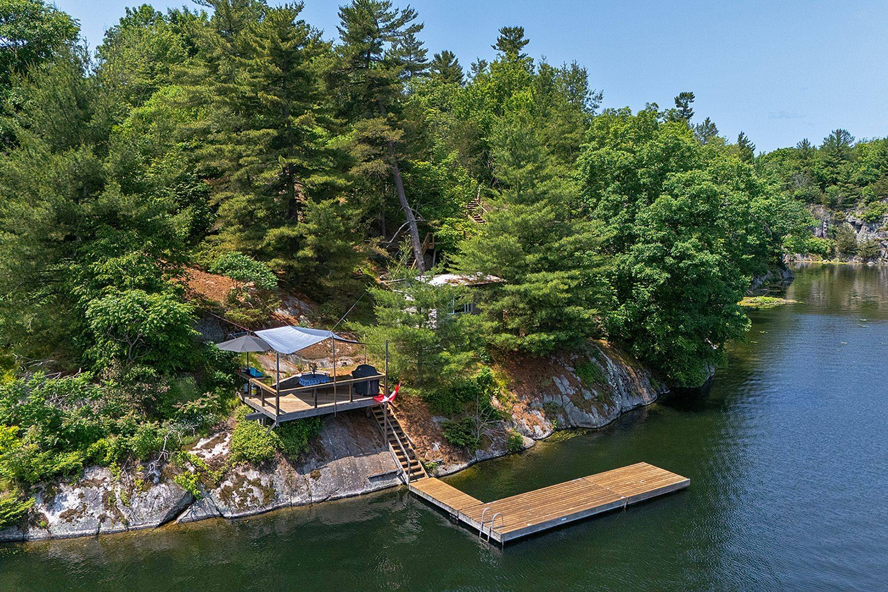 Leeds And The Thousand Islands, ON K0H 2N0,806 Rainbow Ridge LN