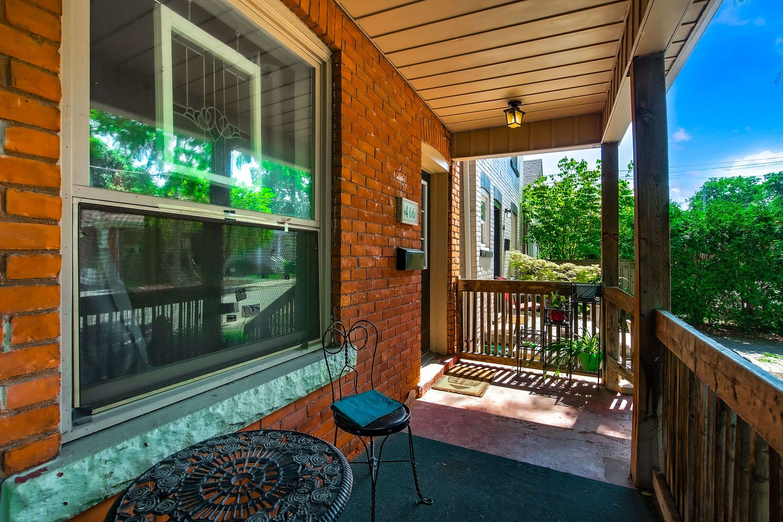 Hamilton, ON L8P 2E8,466 Charlton AVE W