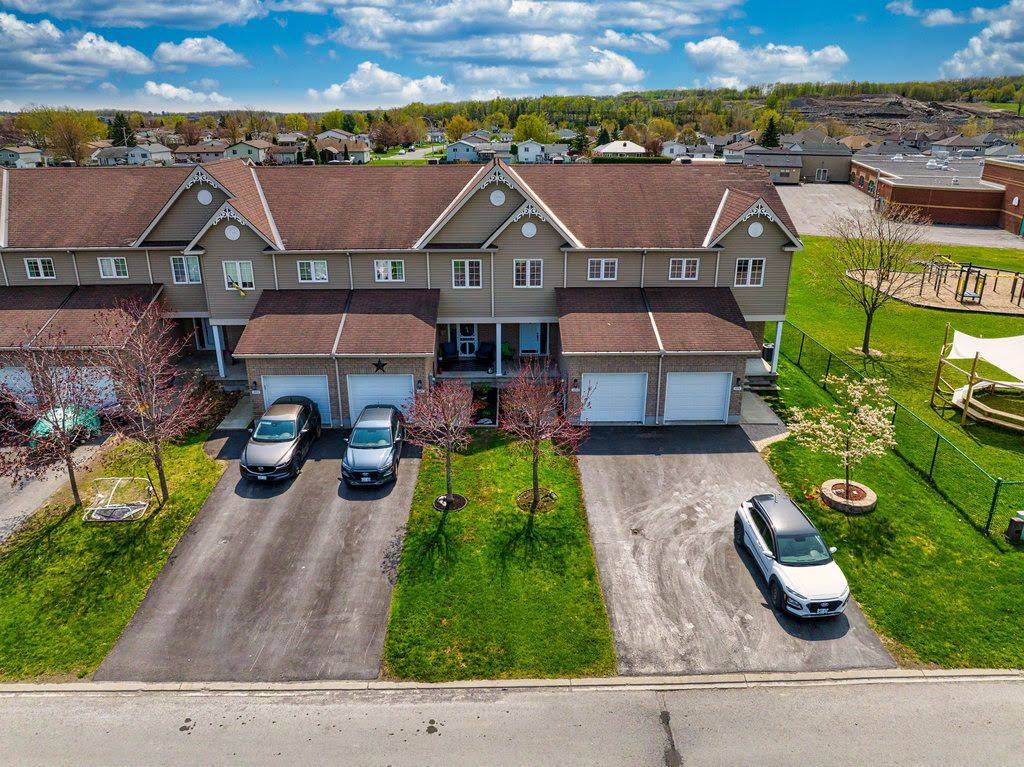 Clarence-rockland, ON K4K 0B6,2701 RAYMOND ST
