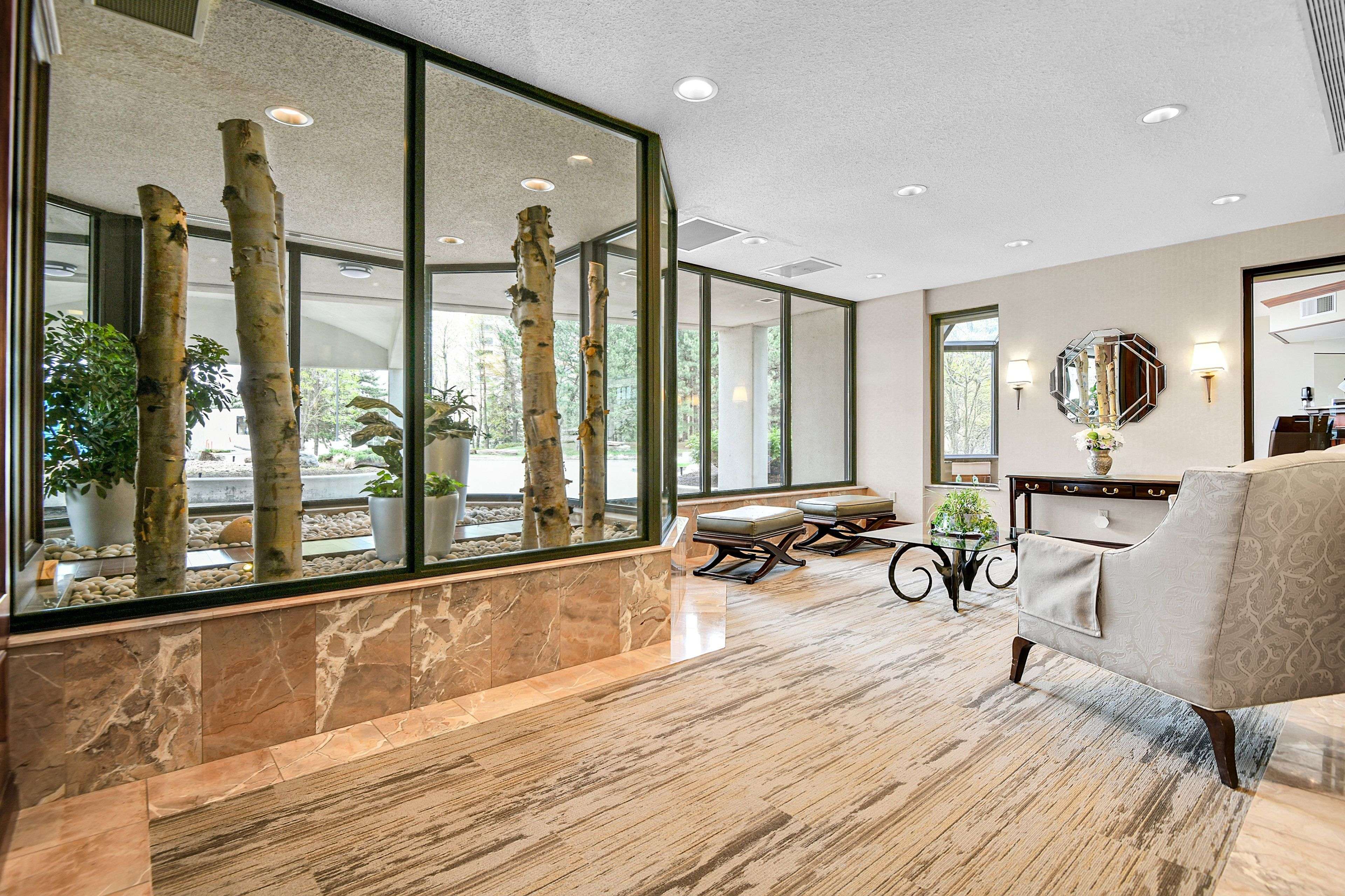 Alta Vista And Area, ON K1G 4X5,1510 Riverside DR #2804