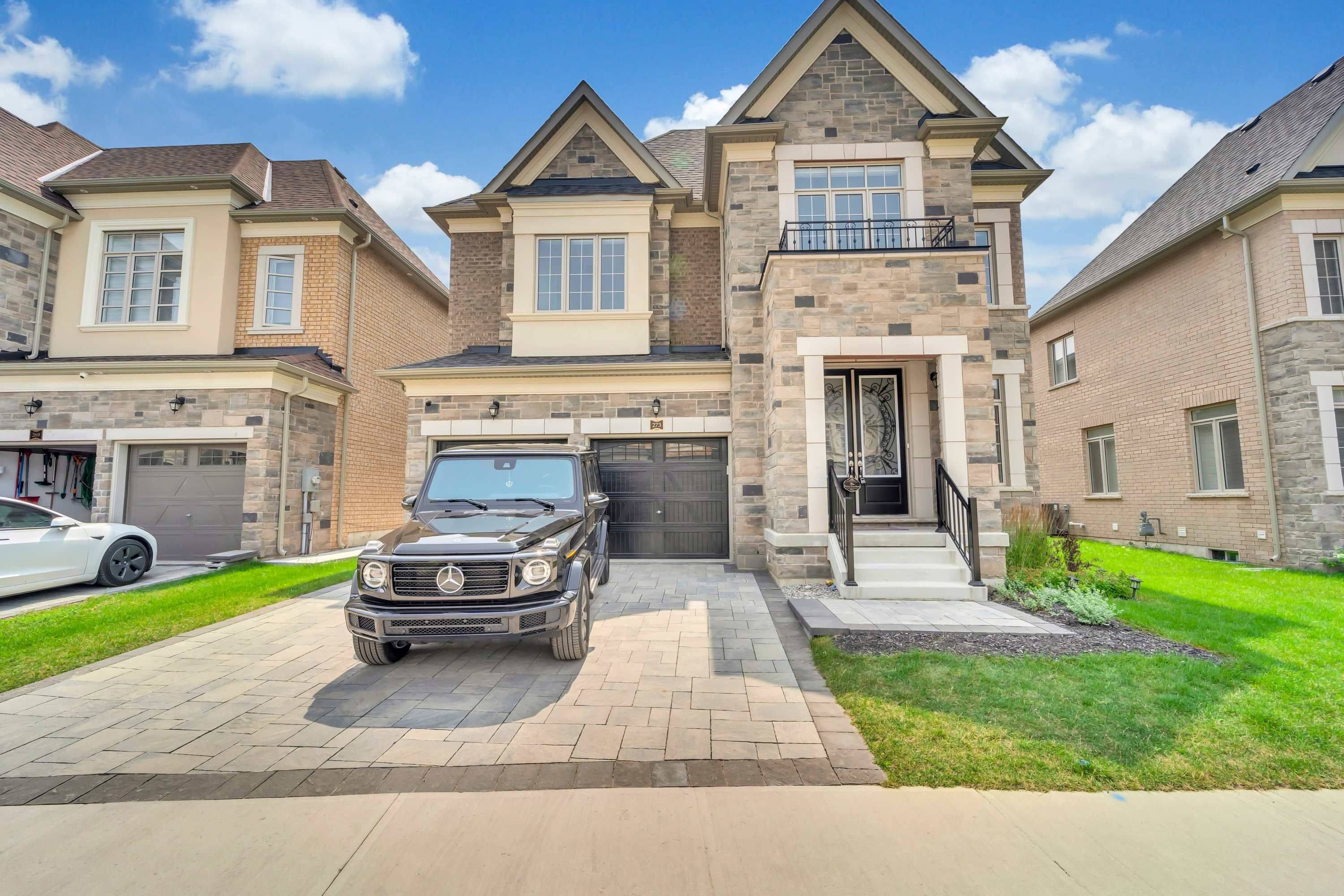 Kitchener, ON N2R 0M6,273 Forest Creek DR