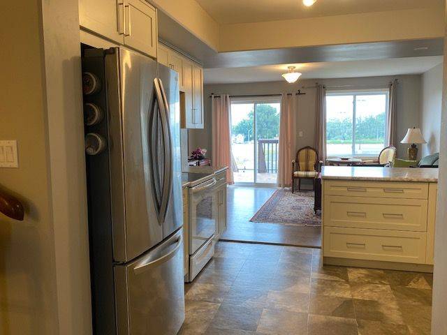 Belleville, ON K8P 0E7,5 Ridgeway PL