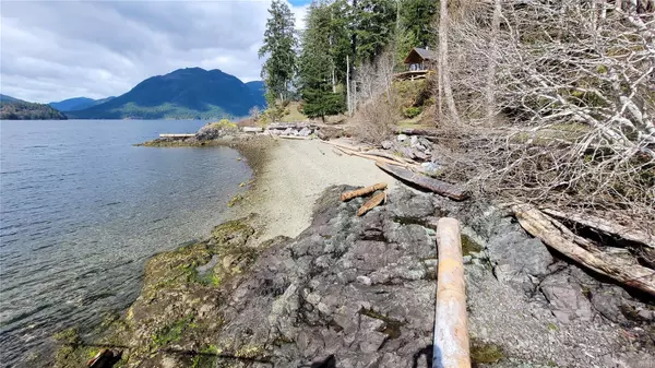 9 Headquarters Bay, Port Alberni, BC V9Y 6G2