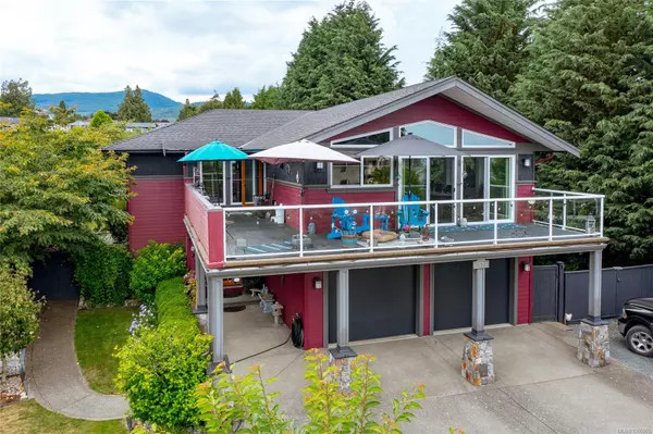 3635 Shannon Dr, Ladysmith, BC V9G 1Z9