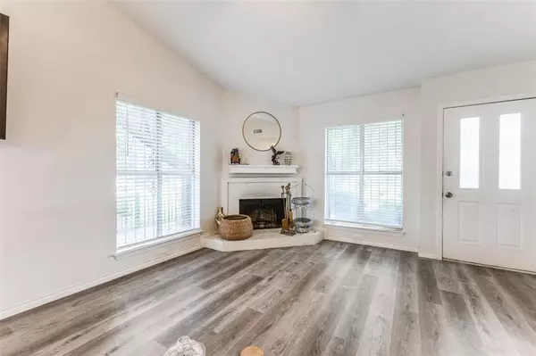 Dallas, TX 75217,10311 Woodlot Drive