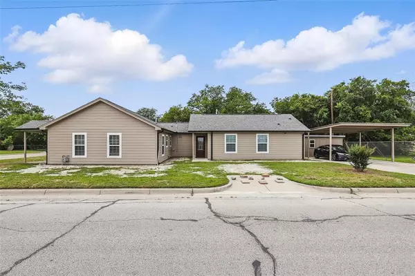 2349 Beaumont Street, Fort Worth, TX 76106