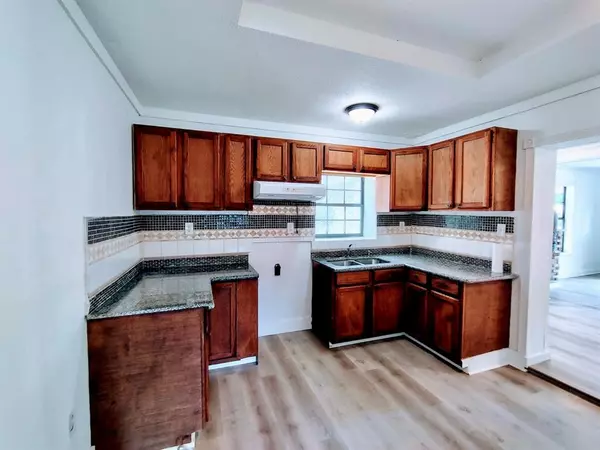 Longview, TX 75604,211 Watkins Street