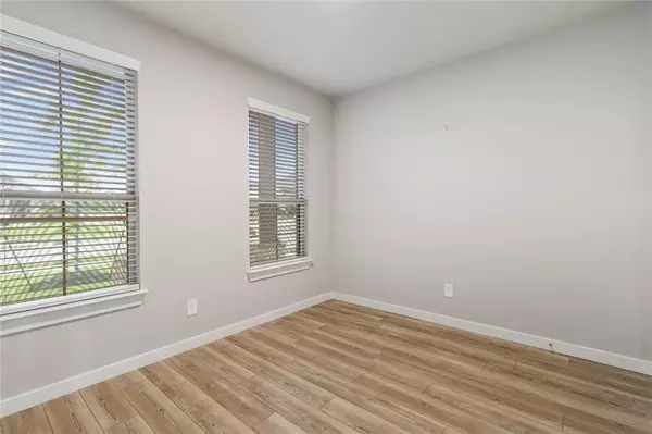 Red Oak, TX 75154,652 Congressional Avenue