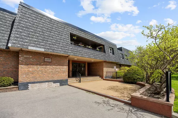 580 Mary ST E #233, Whitby, ON L1N 2R3