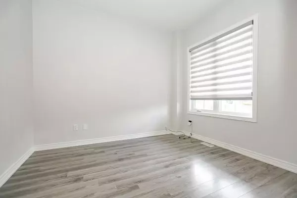 New Tecumseth, ON L9R 0K8,131 Kingsmere CRES