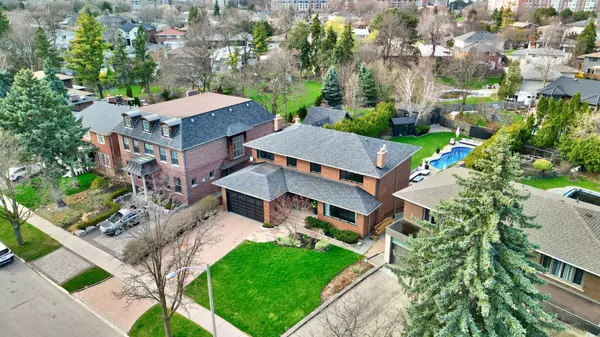 Toronto W08, ON M9A 4S9,52 Courtsfield CRES