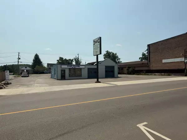 Kawartha Lakes, ON K0L 2W0,40 King ST E