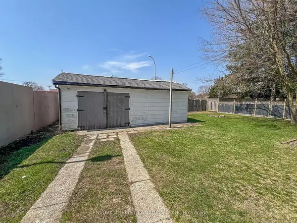 London East, ON N5Z 2E3,67 Sackville ST