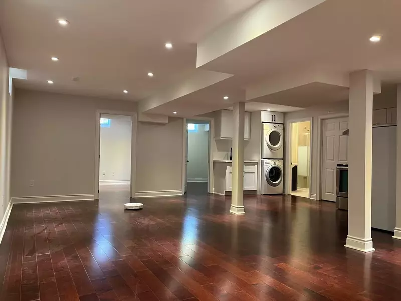 24 Maple Valley RD, Vaughan, ON L6A 0X9