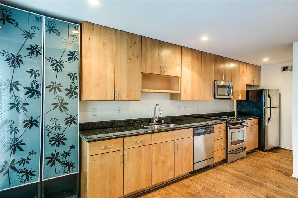 Dallas, TX 75209,4616 W Lovers Lane #130