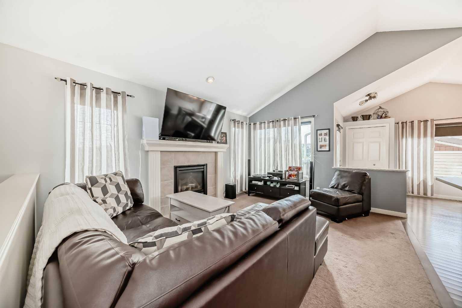 Calgary, AB T3N 0A9,273 Skyview Ranch WAY Northeast