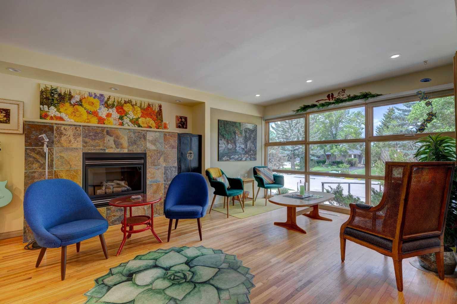 Calgary, AB T3C3C6,53 Wildwood DR SW