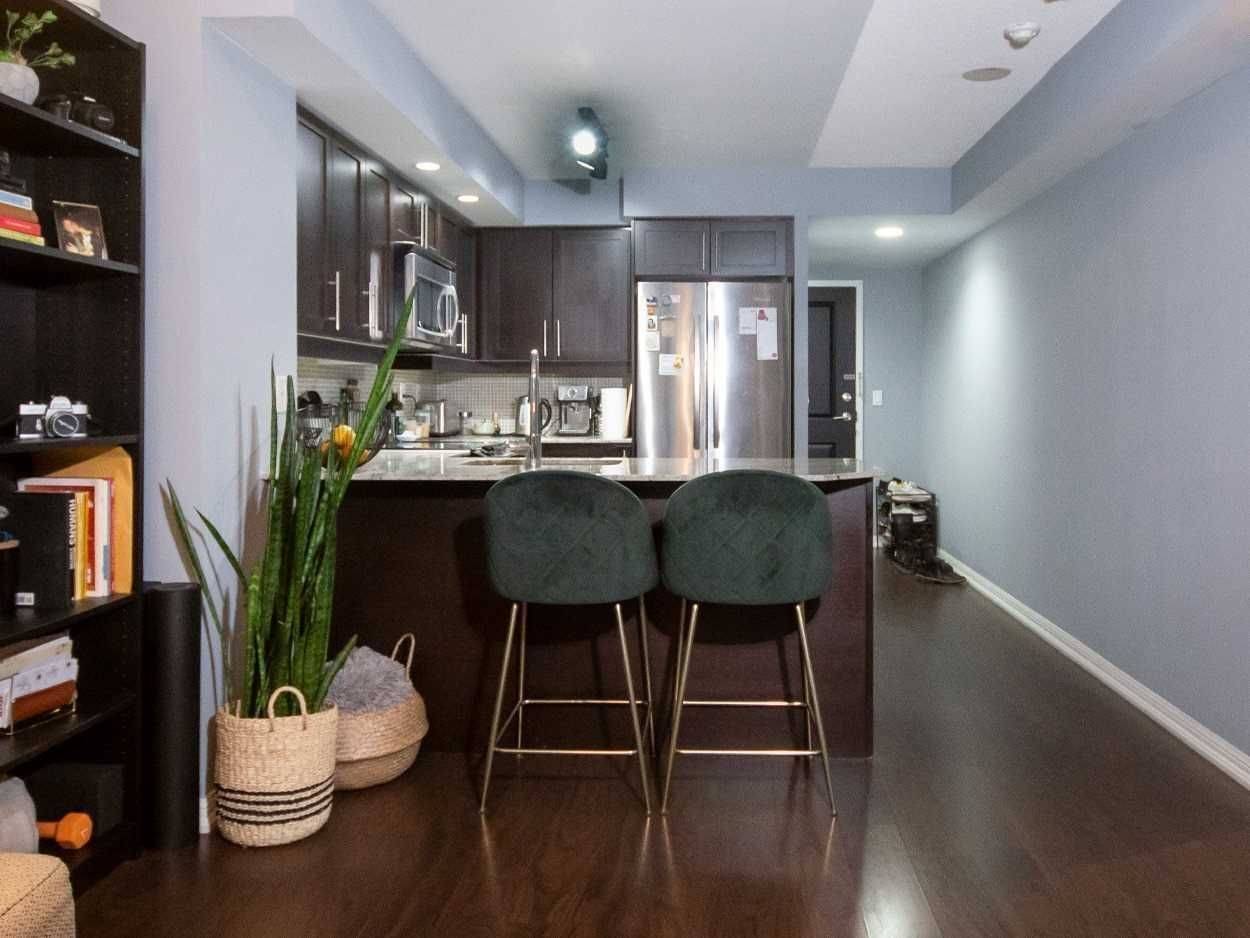 Toronto C01, ON M6K 3R2,65 East Liberty ST #716