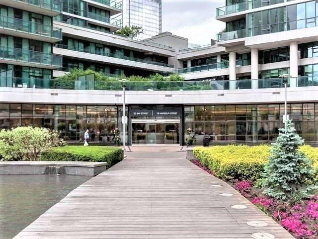 Toronto C01, ON M5J 2Z3,33 Bay ST #2801