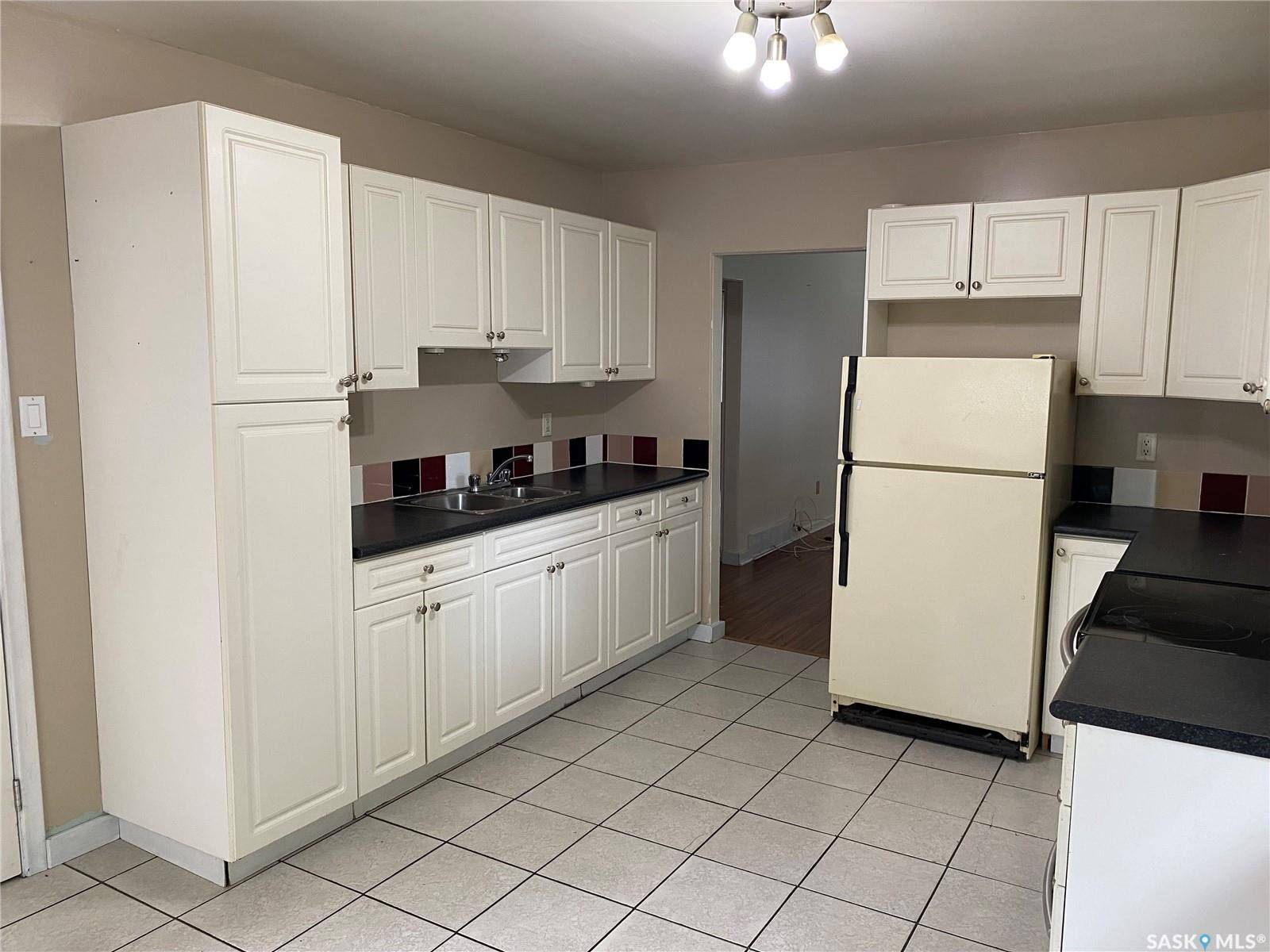 Regina, SK S4R 4H9,460 Wascana STREET