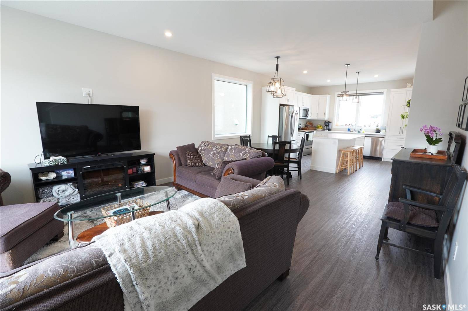 Regina, SK S4V 3R5,3240 Green Water DRIVE