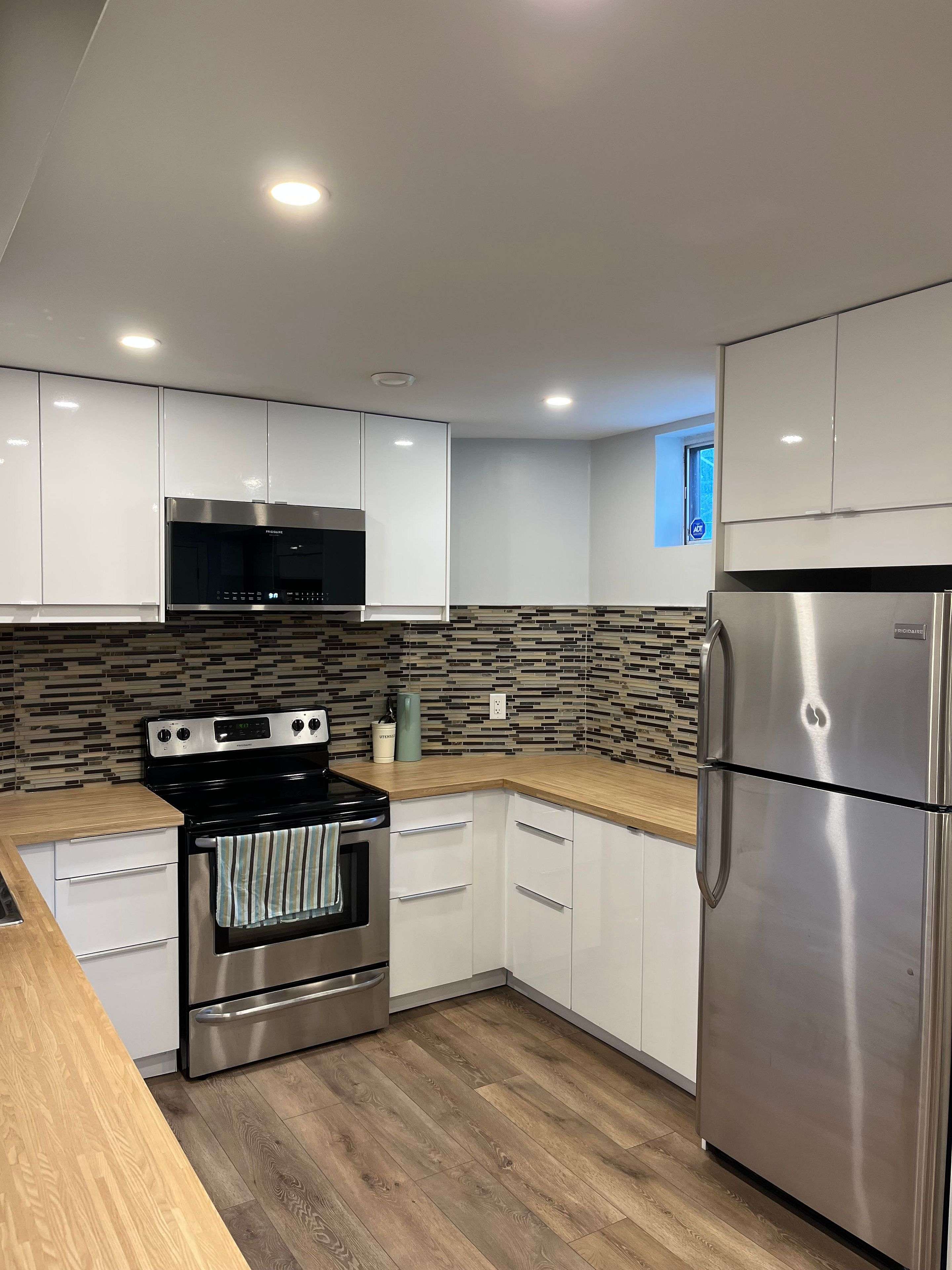 21 Melbert RD #Bsmt, Toronto W08, ON M9C 3P5