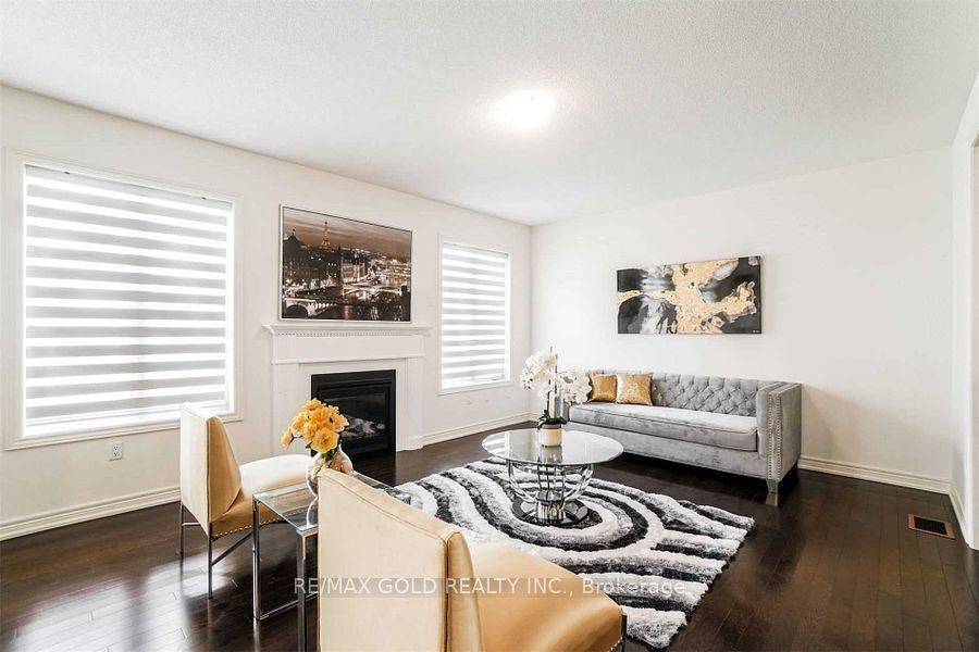 Brampton, ON L7A 5A7,9 Goderich DR