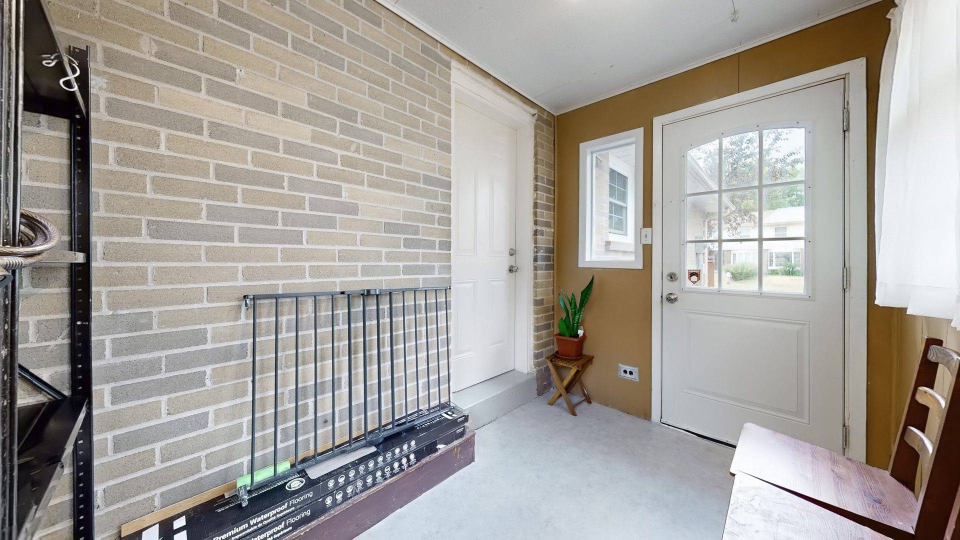 Brampton, ON L6V 2C6,23 Crawford DR