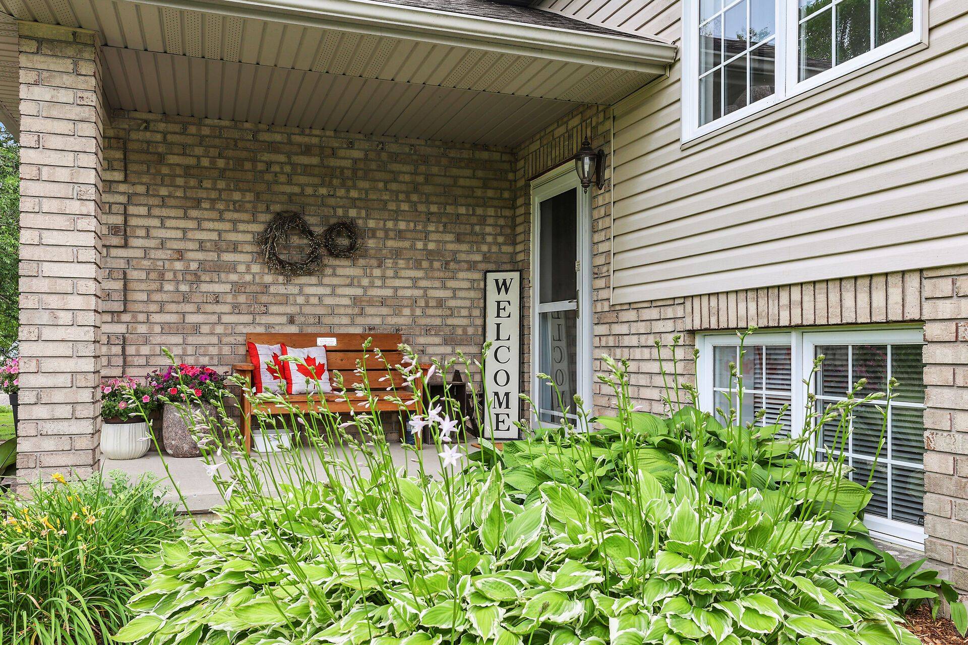 Haldimand, ON N1A 2W7,682 Hines RD