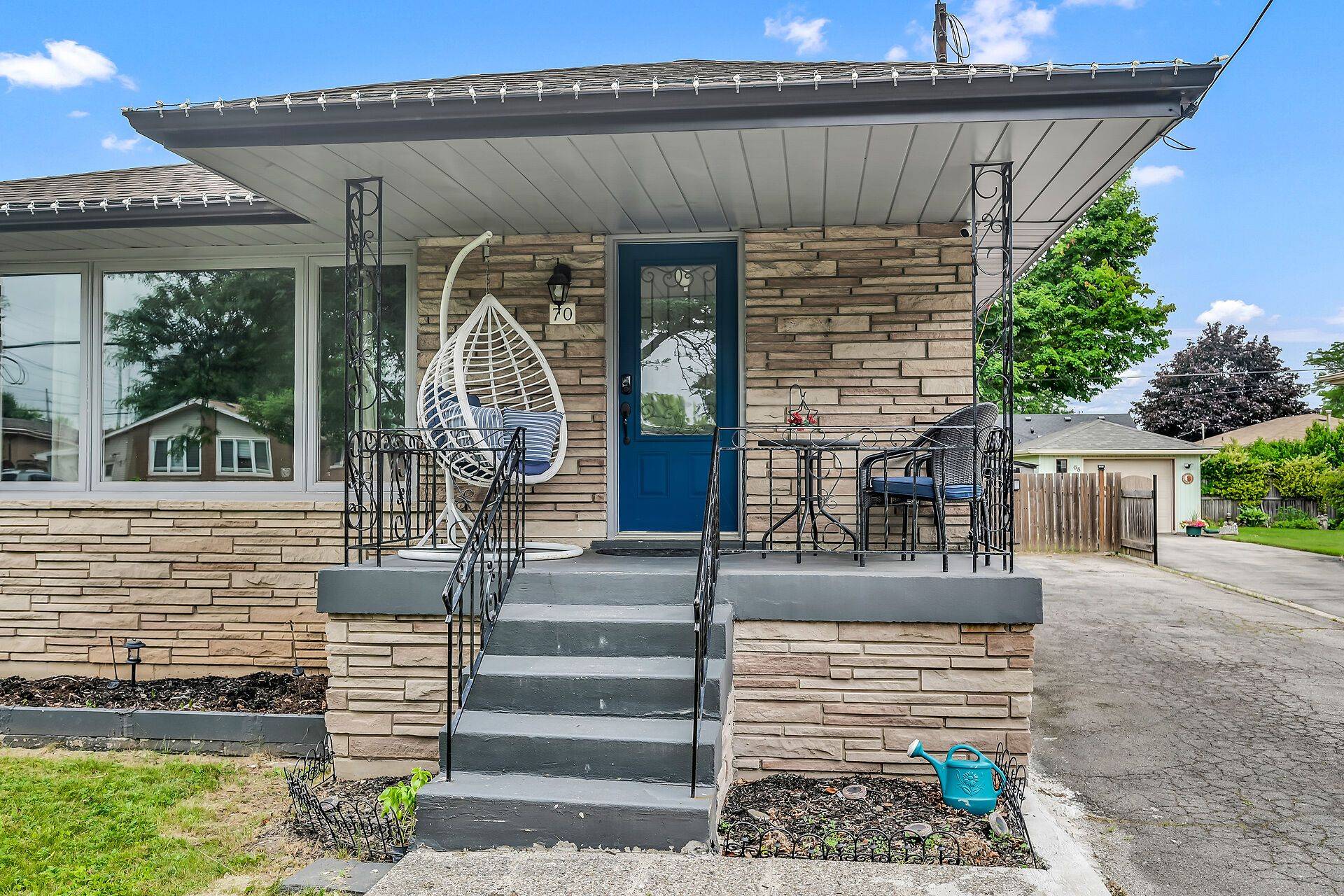 Hamilton, ON L9A 3J7,70 Deschene AVE