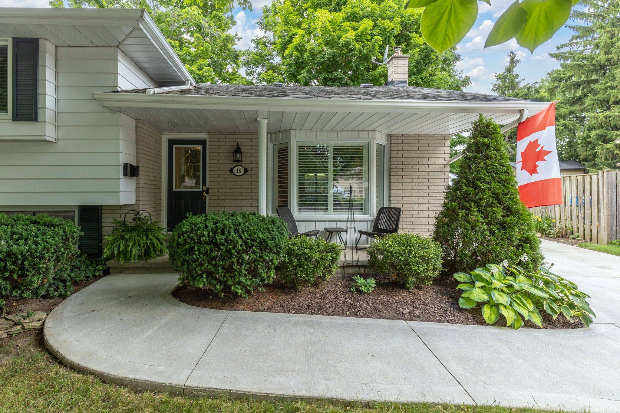 London North, ON N5X 1Z6,15 Wakefield CRES