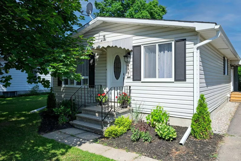 North Grenville, ON K0G 1J0,207 George ST E